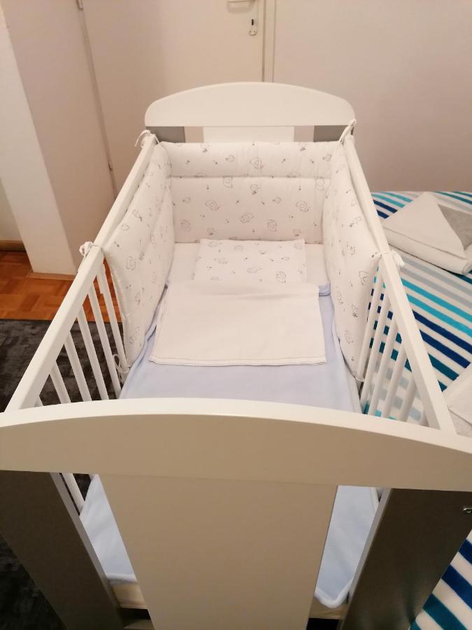 Apartman-Maja-Krk クルク エクステリア 写真