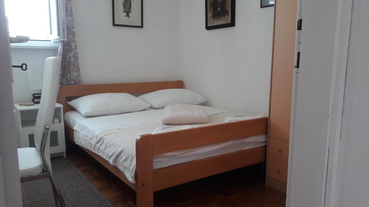 Apartman-Maja-Krk クルク エクステリア 写真