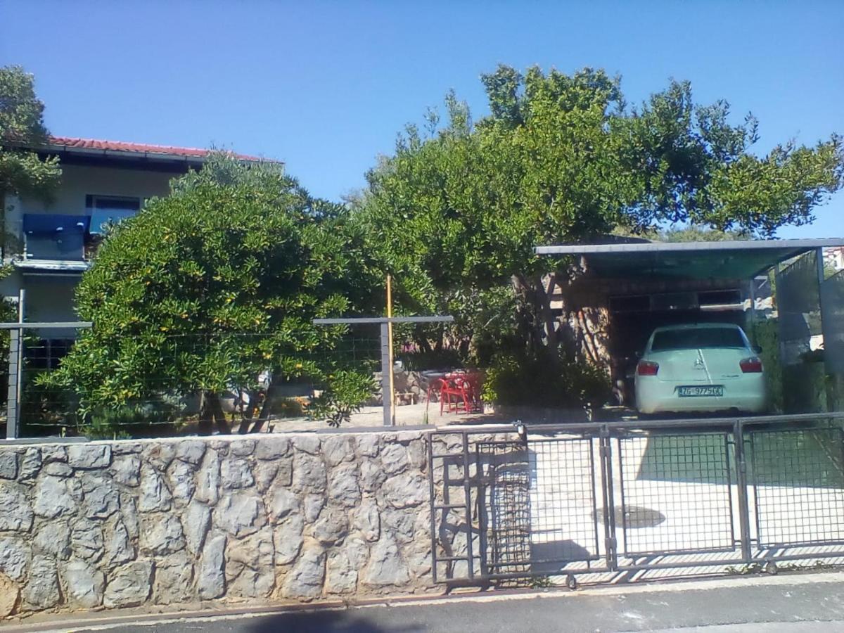 Apartman-Maja-Krk クルク エクステリア 写真